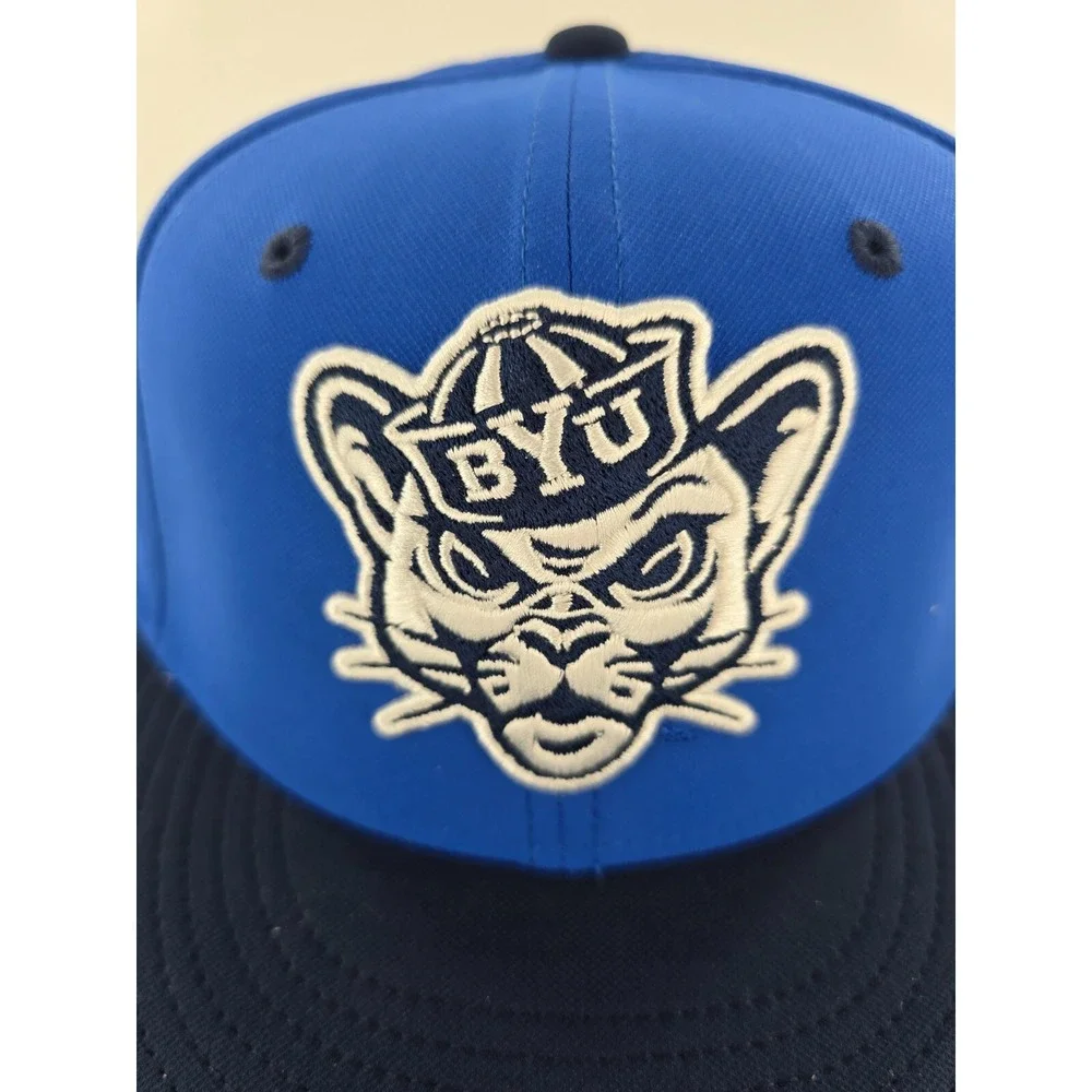 Nike BYU‎ Cougars Flat Bill Cap Hat Adult 7 5/8 True Navy Blue Brigham Young New
